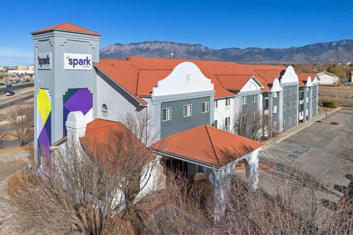 Imagen general del Hotel Spark By Hilton Albuquerque North I-25. Foto 20