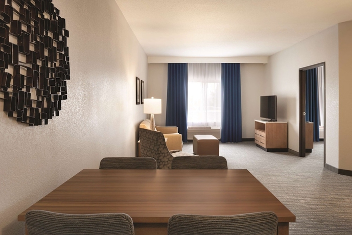 Imagen de la habitación del Hotel Spark By Hilton Ames. Foto 6