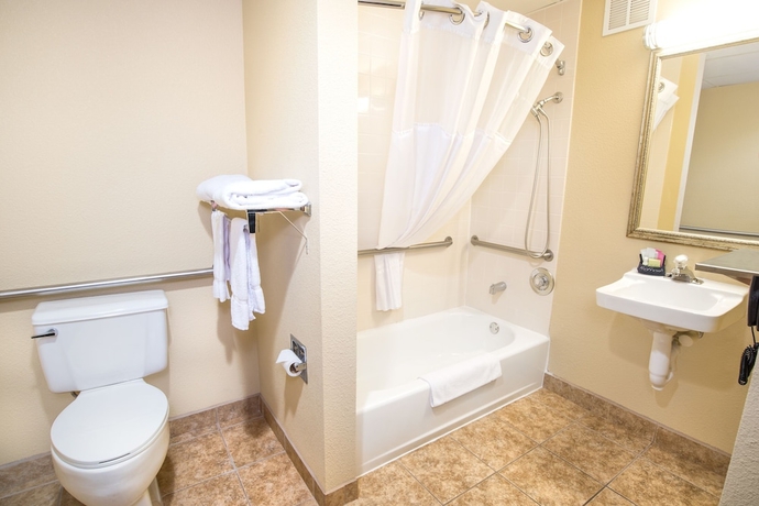 Imagen de la habitación del Hotel Spark By Hilton Branson Meadows. Foto 13
