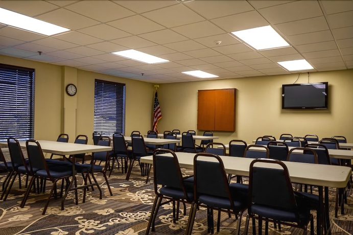 Imagen de los interiores del Hotel Spark By Hilton Branson Meadows. Foto 17