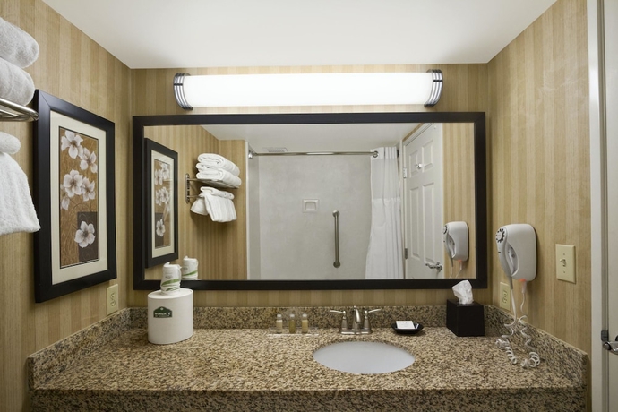 Imagen de la habitación del Hotel Spark By Hilton Greensboro. Foto 17