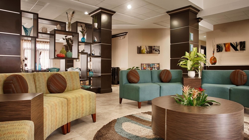 Imagen de los interiores del Hotel Spark By Hilton Houston Bush Intercontinental Airport. Foto 10