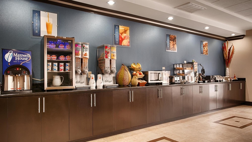 Imagen del bar/restaurante del Hotel Spark By Hilton Houston Bush Intercontinental Airport. Foto 2