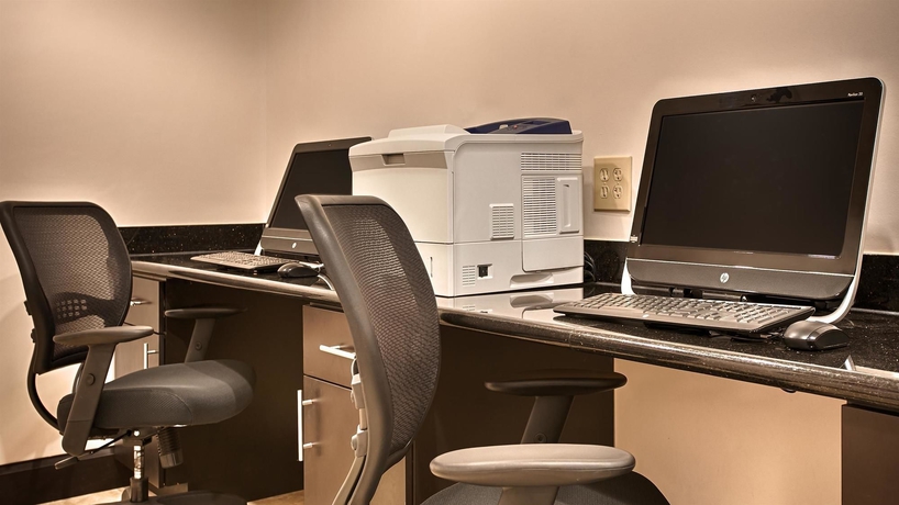 Imagen de los interiores del Hotel Spark By Hilton Houston Bush Intercontinental Airport. Foto 13