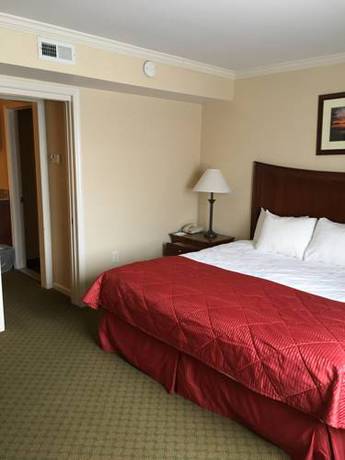 Imagen de la habitación del Hotel Spark By Hilton Lake George Outlets. Foto 9