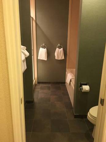 Imagen de la habitación del Hotel Spark By Hilton Lake George Outlets. Foto 11