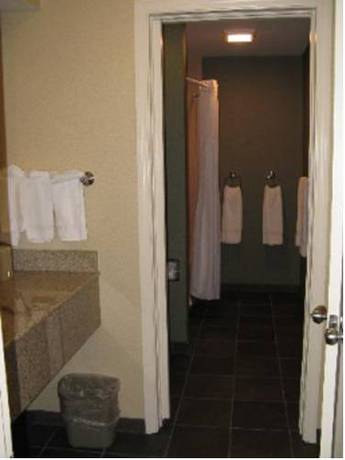 Imagen general del Hotel Spark By Hilton Lake George Outlets. Foto 1
