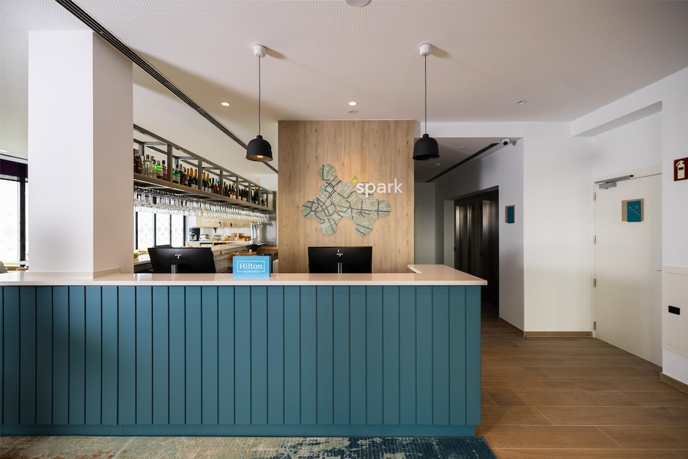 Imagen de los interiores del Hotel Spark By Hilton Madrid Alcala. Foto 12