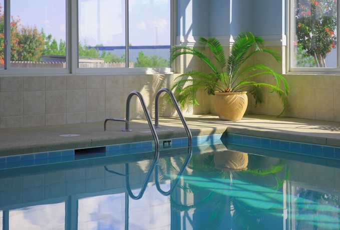 Imagen de la piscina del Hotel Spark By Hilton Orangeburg. Foto 20