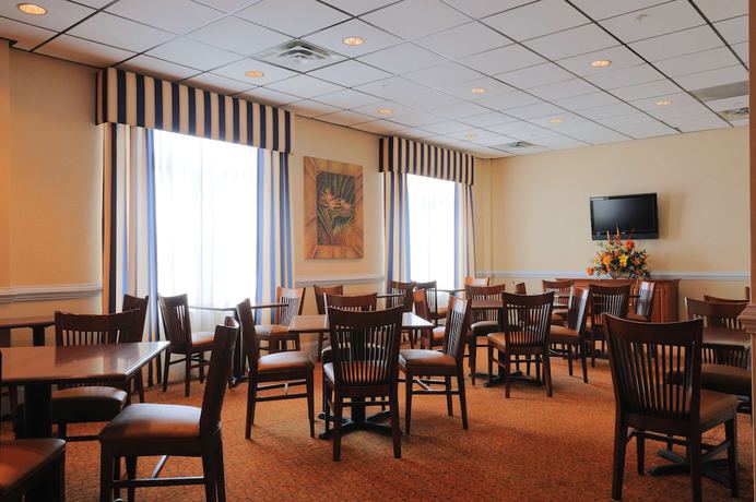 Imagen del bar/restaurante del Hotel Spark By Hilton Orangeburg. Foto 5