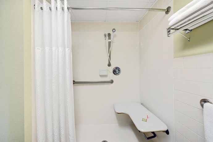 Imagen de los interiores del Hotel Spark By Hilton Wichita East. Foto 8