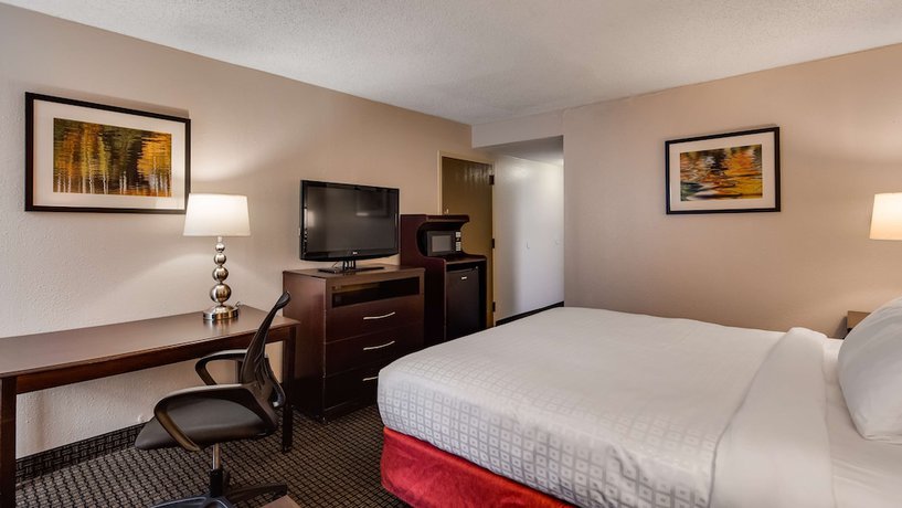 Imagen de la habitación del Hotel Spark By Hilton Williamsburg Historic Area. Foto 13