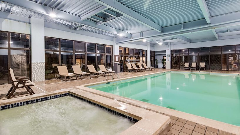 Imagen de la piscina del Hotel Spark By Hilton Williamsburg Historic Area. Foto 20
