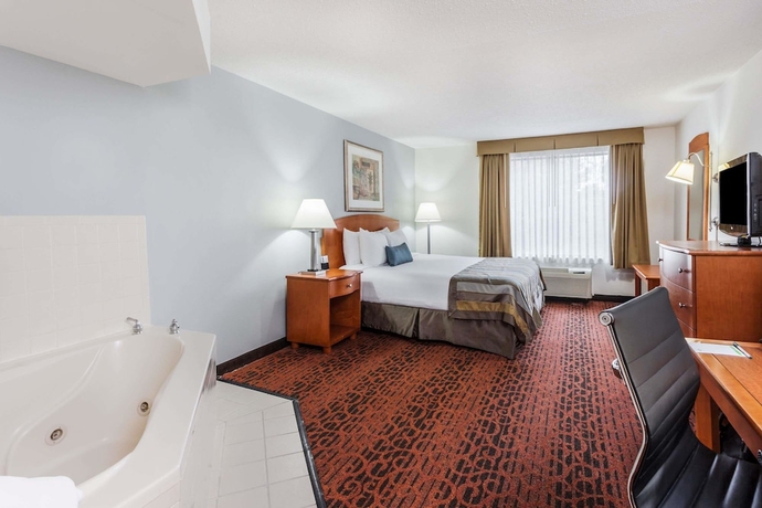 Imagen de la habitación del Hotel Spark By Hilton Winchester. Foto 8