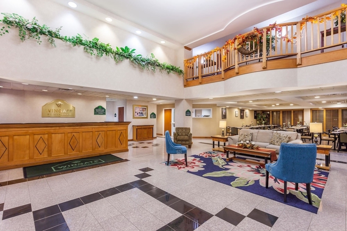 Imagen de los interiores del Hotel Spark By Hilton Winchester. Foto 11