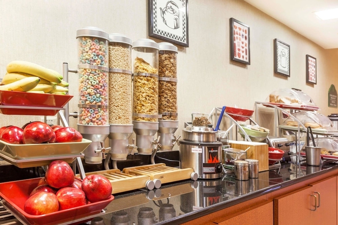 Imagen de los interiores del Hotel Spark By Hilton Winchester. Foto 13
