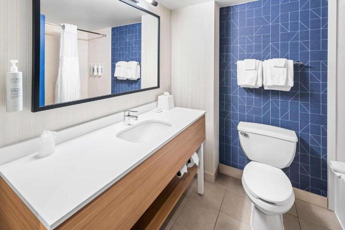 Imagen de la habitación del Hotel Spark By Hilton Woodbridge. Foto 3