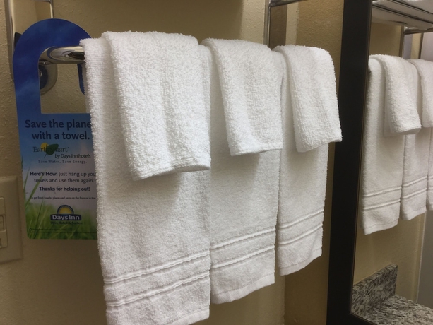Imagen de la habitación del Hotel Spark by Hilton Atlanta Cumberland Ballpark. Foto 13