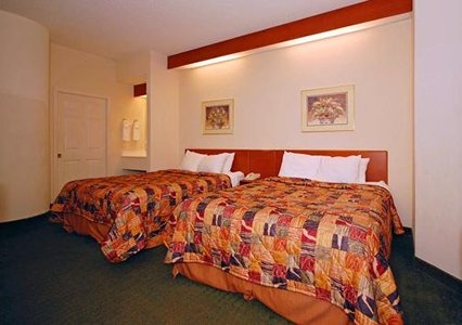 Imagen de la habitación del Hotel Spark by Hilton Augusta. Foto 3