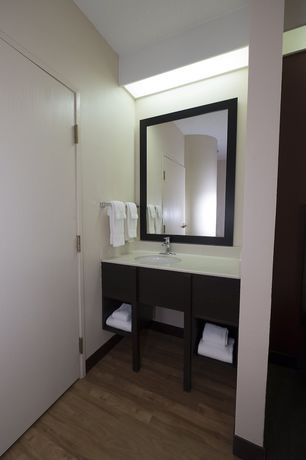 Imagen de la habitación del Hotel Spark by Hilton Bentonville. Foto 16