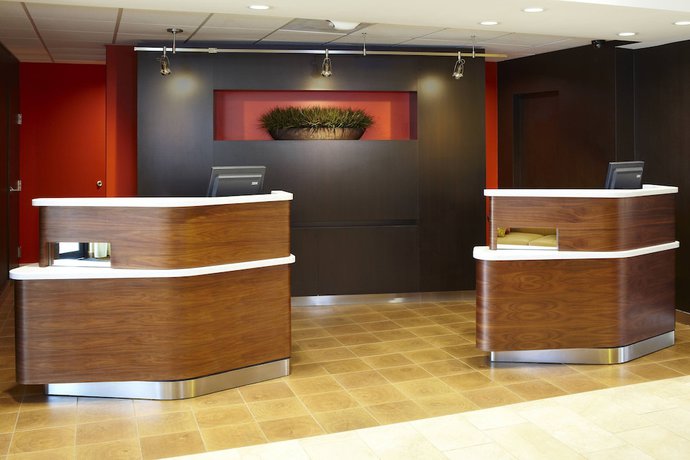 Imagen de los interiores del Hotel Spark by Hilton Bettendorf Quad Cities. Foto 11