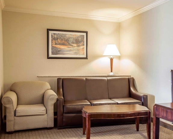 Imagen de la habitación del Hotel Spark by Hilton Cincinnati Fairfield. Foto 3