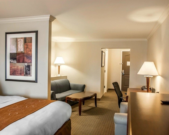 Imagen de la habitación del Hotel Spark by Hilton Cincinnati Fairfield. Foto 7
