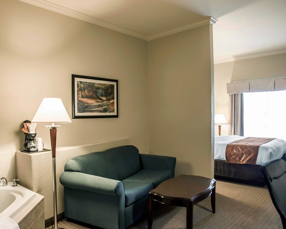Imagen de la habitación del Hotel Spark by Hilton Cincinnati Fairfield. Foto 14