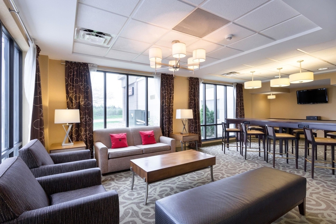 Imagen de los interiores del Hotel Spark by Hilton Cleveland Beachwood. Foto 18