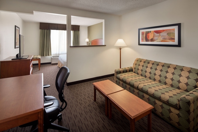 Imagen de la habitación del Hotel Spark by Hilton Denver International Airport. Foto 9