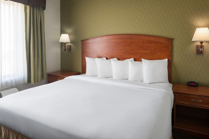 Imagen de la habitación del Hotel Spark by Hilton Denver International Airport. Foto 10