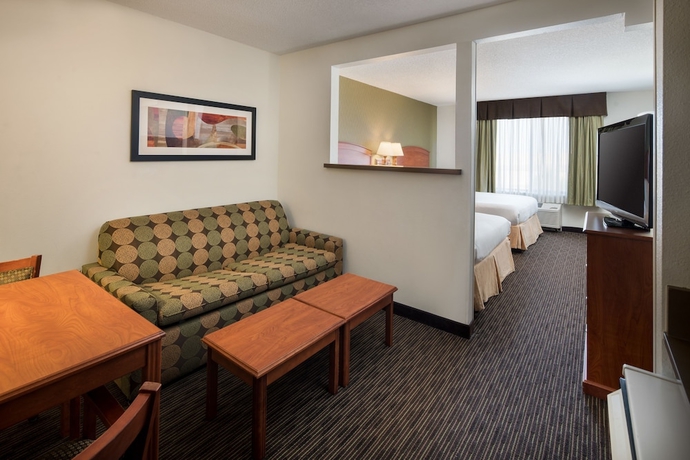 Imagen de la habitación del Hotel Spark by Hilton Denver International Airport. Foto 13