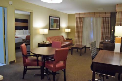 Imagen de la habitación del Hotel Spark by Hilton Destin. Foto 5