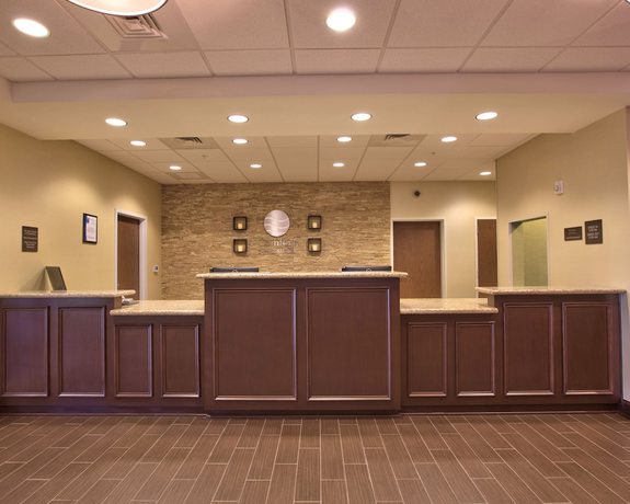 Imagen de los interiores del Hotel Spark by Hilton Dothan. Foto 19