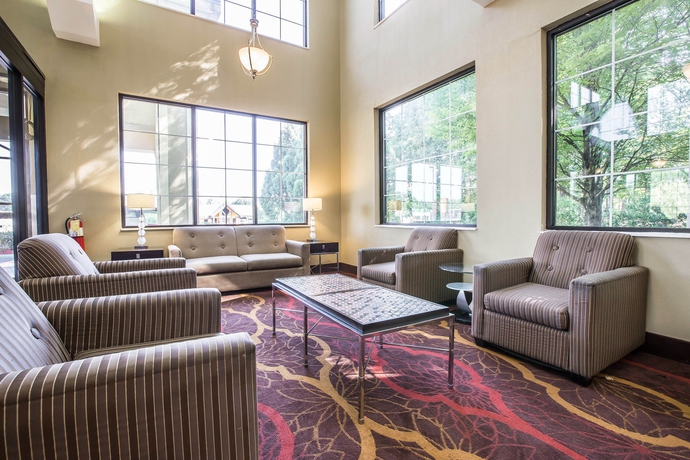 Imagen de los interiores del Hotel Spark by Hilton Duluth. Foto 8