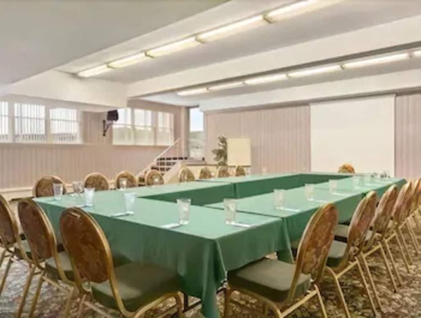 Imagen de los interiores del Hotel Spark by Hilton Edmundston. Foto 15