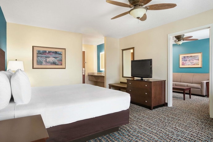 Imagen de la habitación del Hotel Spark by Hilton Evansville East, IN. Foto 9