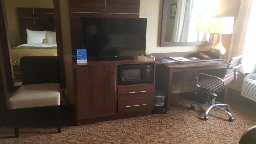 Imagen de la habitación del Hotel Spark by Hilton Fort Wayne. Foto 5
