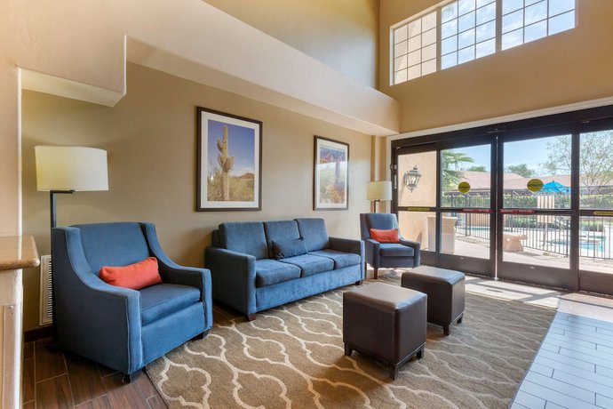 Imagen de los interiores del Hotel Spark by Hilton Glendale Peoria Phoenix North. Foto 18