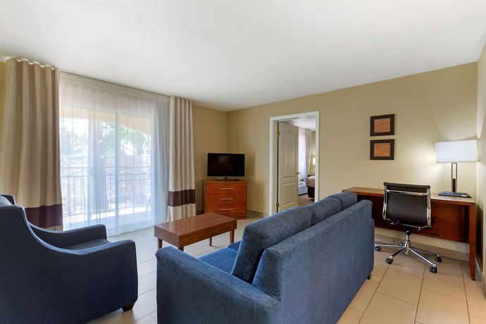 Imagen de la habitación del Hotel Spark by Hilton Glendale Peoria Phoenix North. Foto 14