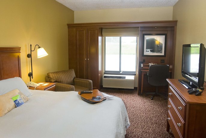 Imagen de la habitación del Hotel Spark by Hilton Green Bay. Foto 7