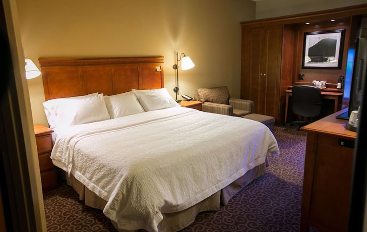 Imagen de la habitación del Hotel Spark by Hilton Green Bay. Foto 13