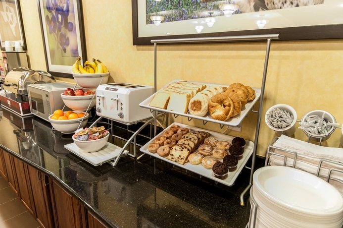 Imagen del bar/restaurante del Hotel Spark by Hilton Houston Hobby Airport. Foto 6