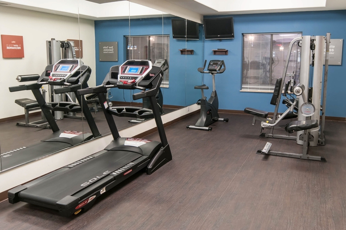 Imagen de los interiores del Hotel Spark by Hilton Houston Hobby Airport. Foto 16