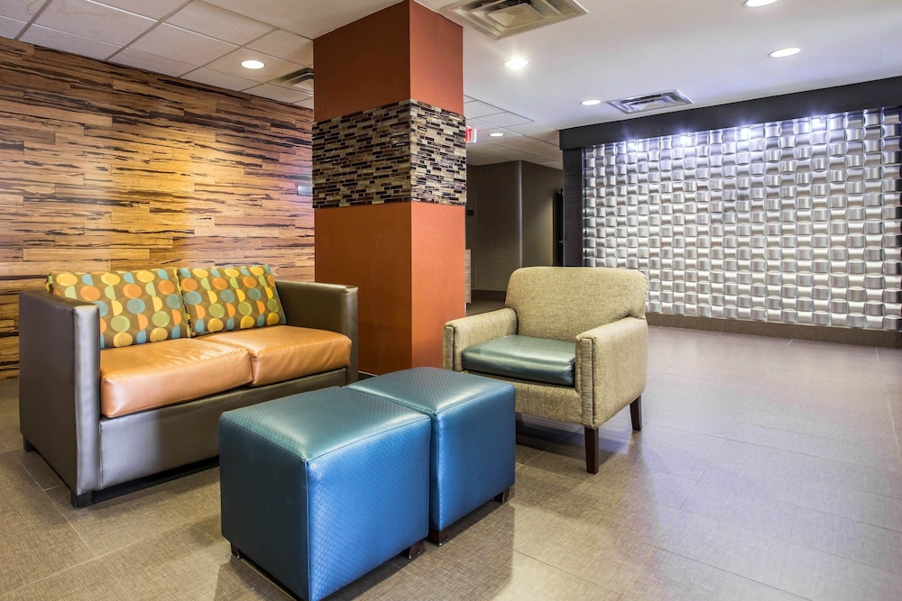 Imagen de los interiores del Hotel Spark by Hilton Kannapolis. Foto 18