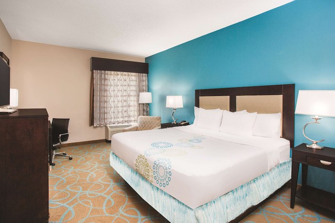 Imagen de la habitación del Hotel Spark by Hilton Kingsland. Foto 10