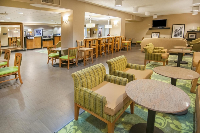 Imagen general del Hotel Spark by Hilton Lafayette. Foto 1