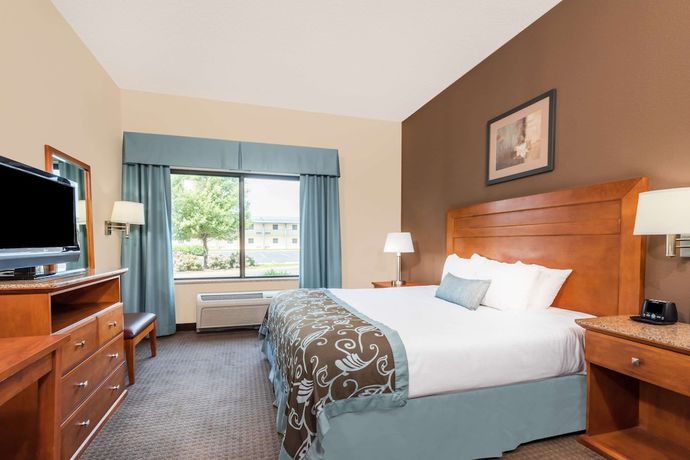 Imagen de la habitación del Hotel Spark by Hilton Lancaster Dutch Country. Foto 10