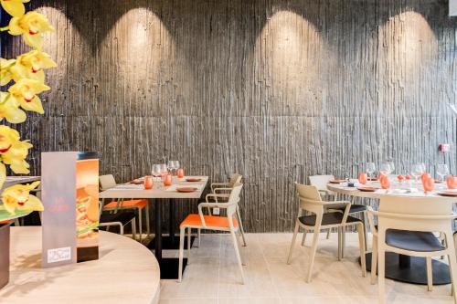 Imagen del bar/restaurante del Hotel Spark by Hilton Lyon Park Saone. Foto 14