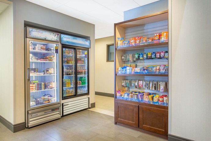 Imagen de los interiores del Hotel Spark by Hilton Mechanicsburg. Foto 14